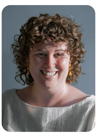 Natalie Hoge portrait